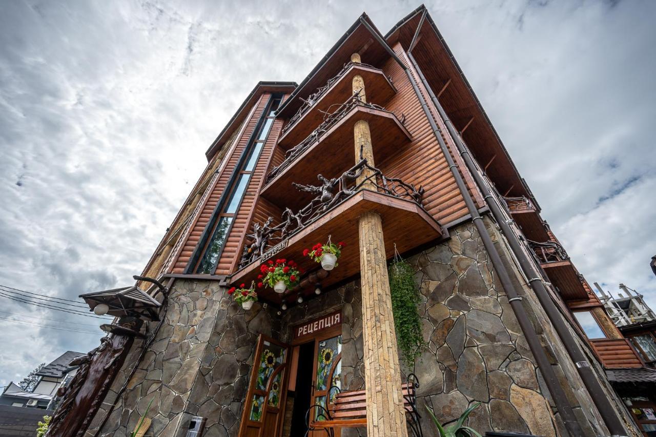 Марина Hotell Bukovel Exteriör bild