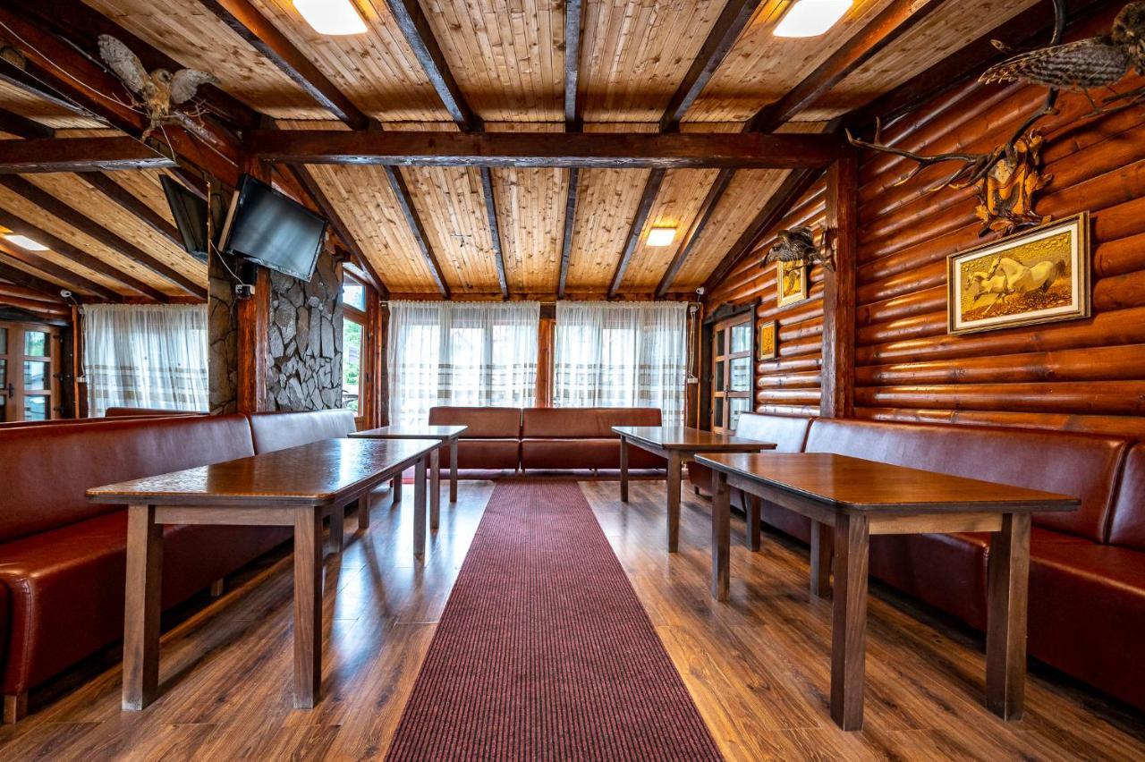 Марина Hotell Bukovel Exteriör bild