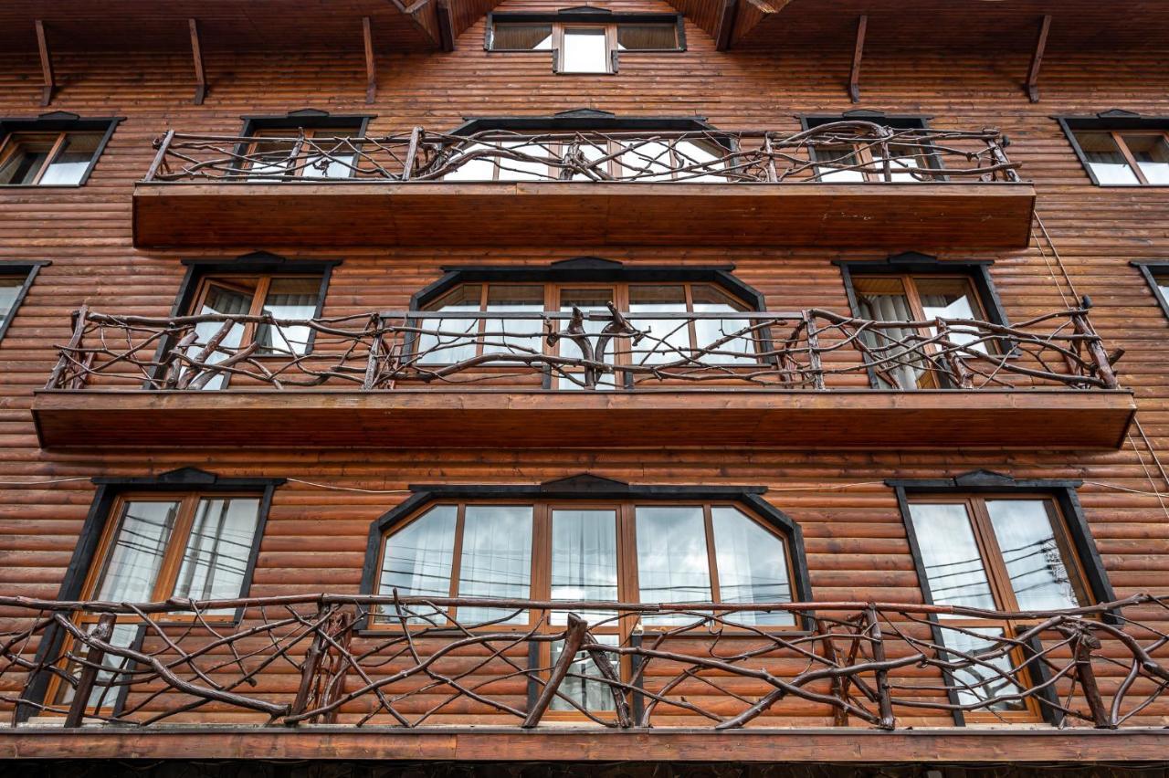 Марина Hotell Bukovel Exteriör bild