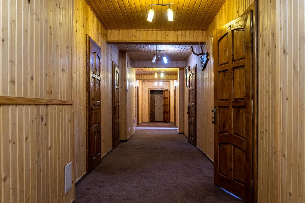 Марина Hotell Bukovel Exteriör bild
