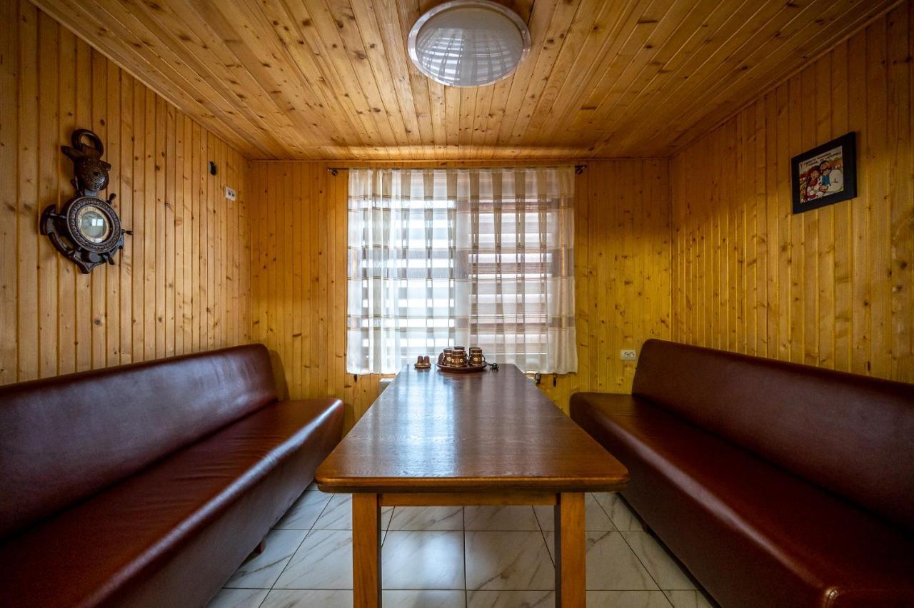Марина Hotell Bukovel Exteriör bild